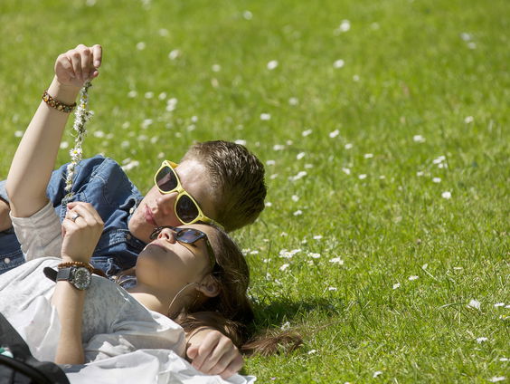 Weten jongeren na corona nog hoe ze moeten daten?