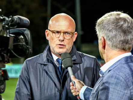 NEC-directeur Van Schaik over gevolgen voor de clubs in betaald voetbal