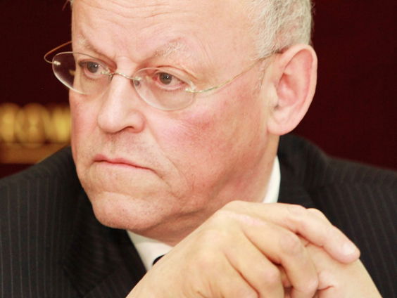 Oud-minister van Buitenlandse Zaken: ‘Minderheidskabinet zou op tafel kunnen liggen’