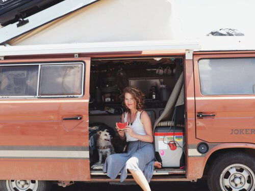 Hedwig Wiebes & Jeroen Bosman over het busjesreisleven in Europa