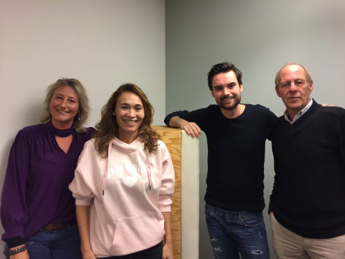 Domien Verschuuren en Bibian Mentel op De Perstribune