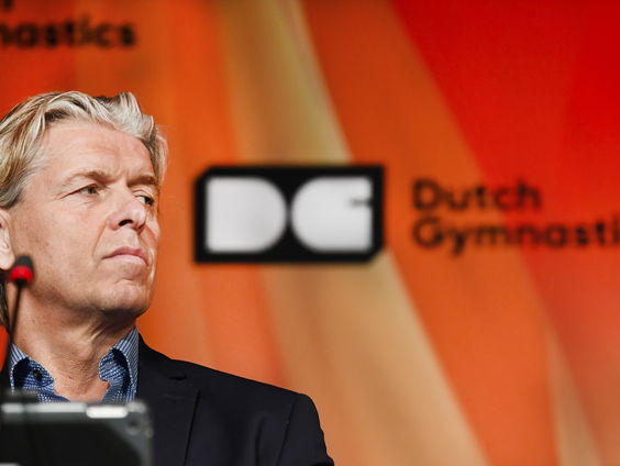 Verslaggever Vlado Veljanoski over de turnsters die weer met hun trainers de turnhal in mogen