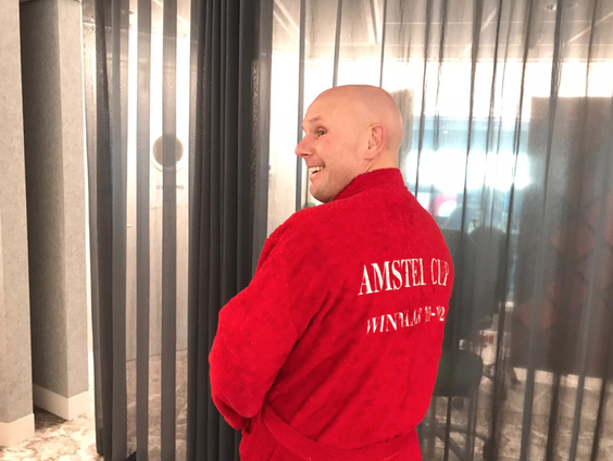 Bloed, Zweet en Tranenmuseum: De badjas van Jan van Halst