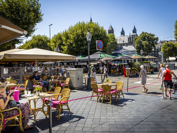 Installatiebedrijven hebben het druk, grote vraag naar terrasverwarming