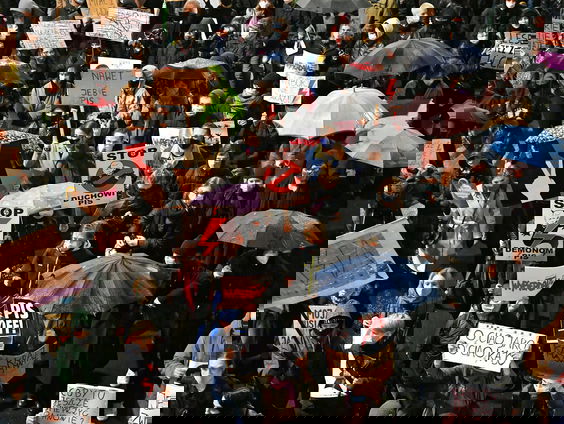 Poolse protesten tegen abortuswet: Kunnen demonstranten het conservatieve tij keren?