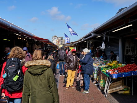 Veel markten gaan door, met aanpassingen