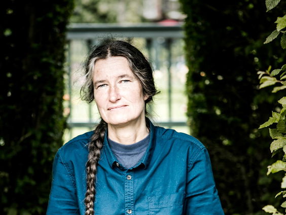 Kunststof - Anjet Daanje, (scenario)schrijver