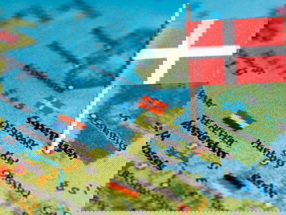 Moet Nederlands het Deens migratievoorbeeld volgen?