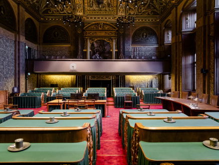 Mogen Kamerleden vanuit huis vergaderen? 'De Grondwet is van voor de digitale mogelijkheden'