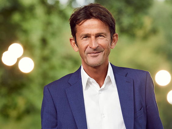 Oerol vanuit je eigen huis; even bellen met Cornald!