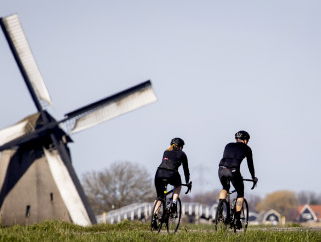 De molenaar werkt door