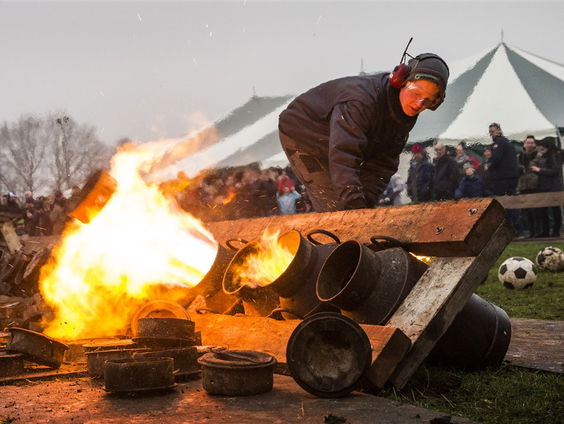 Carbidschieten: hét alternatief voor vuurwerk dit jaar?