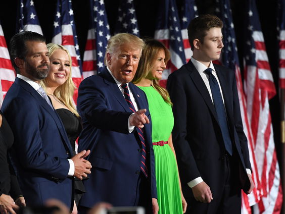 Trump accepteert nominatie presidentskandidaat Republikeinen