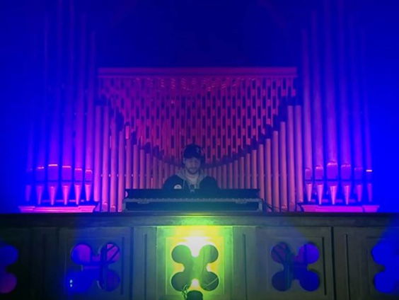 Tijdelijk geen vieringen in kerk Lievelde na optredens dj en band