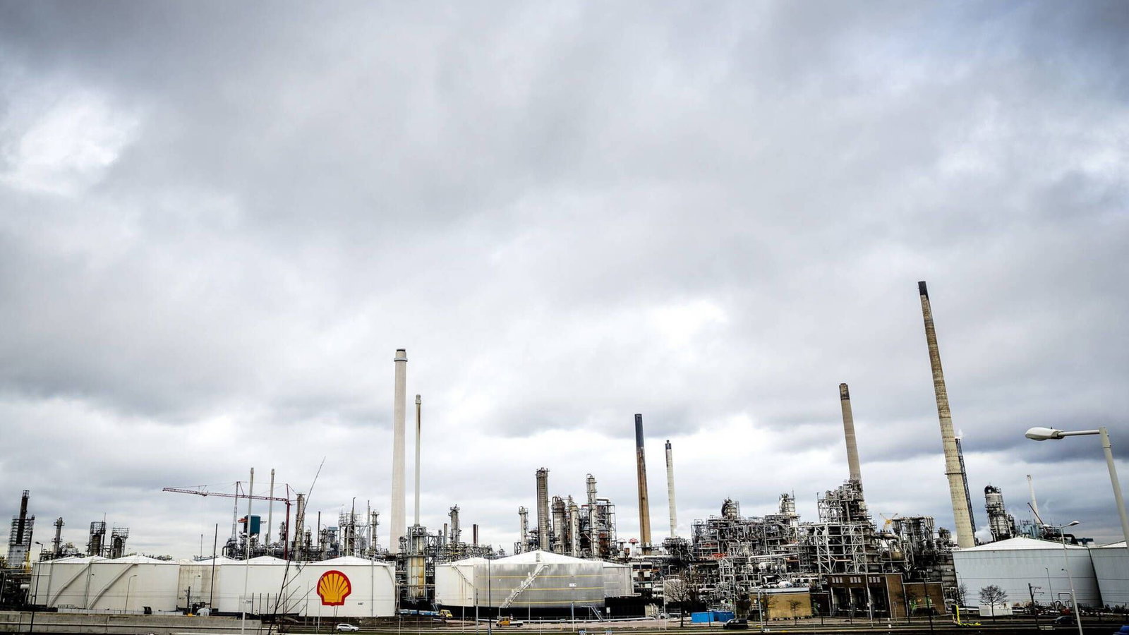 Shell Npo Pensioenfonds Zorg en Welzijn staat achter klimaatresolutie Shell | NPO ...