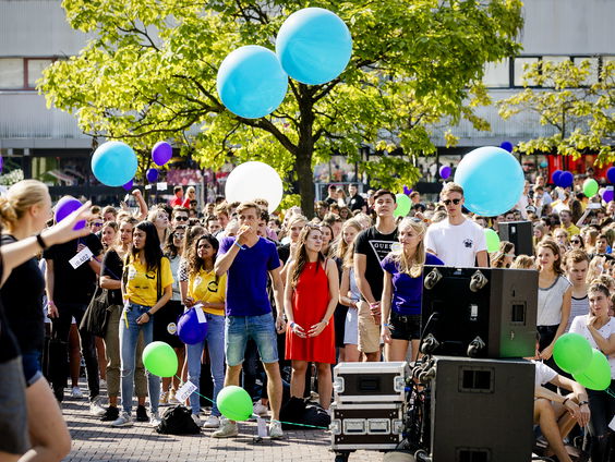 Stand.nl: De introductieweken in de stad moeten worden afgelast