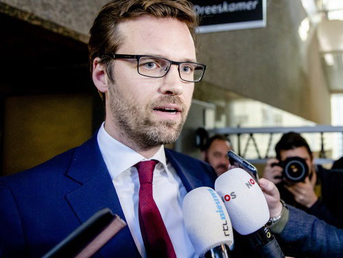 Sjoerdsma (D66): Minister moet meer doen om Nederlanders uit buitenland te halen