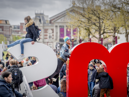 Zo proberen Amsterdammers hun stad te redden van de ‘Nutella-hel’