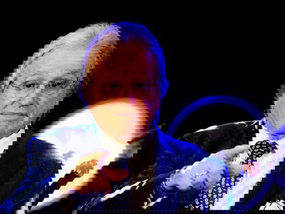 Even bellen met... Lee Towers