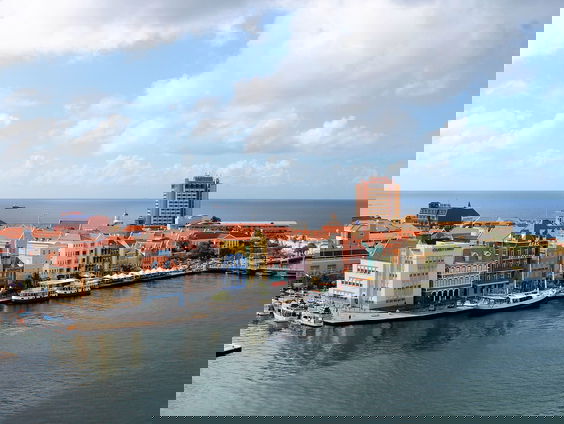 Koninklijk op de Eilanden - Cultuur