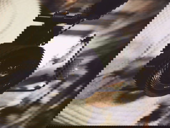 Intimiteitscoördinator op de filmset bewaakt grens bij seksscènes