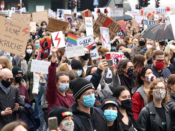 In Polen is zélfs de kerk niet langer onaantastbaar