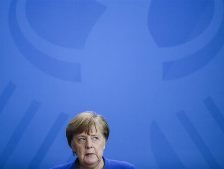 Merkel ergert zich aan orgie van discussies rondom corona