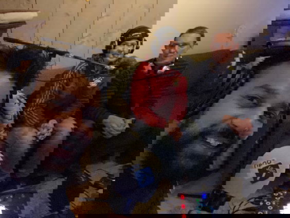 Lieneke Boone heeft ondanks het vuurwerkverbod toch ramen zien sneuvelen