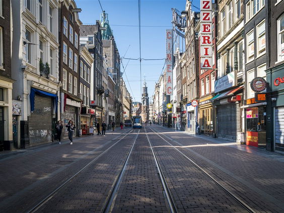 Stand.nl: Een strenge lockdown is onvermijdelijk