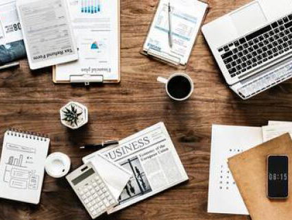 De loonkloof komt door de vrouw zelf.