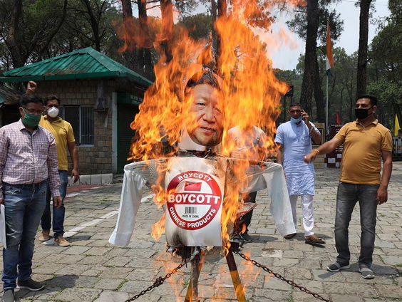 In de Himalaya broeit het tussen India en China