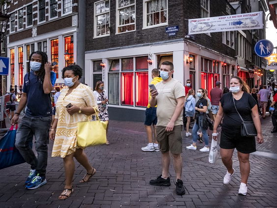 Stel het kopen van seks strafbaar