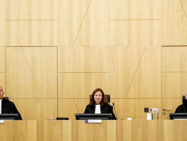 Stand.nl: Wie bekent in de rechtszaal moet een lagere straf krijgen