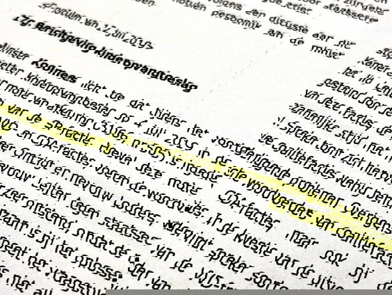 Wat gebeurt er met het demissionair kabinet bij een motie van wantrouwen?