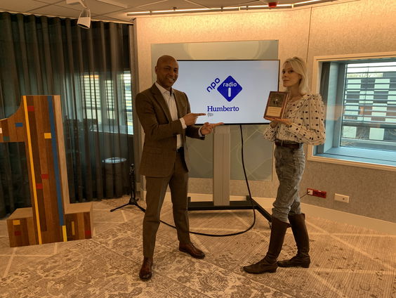 'De tuinen van buitenzorg' van Jan Brokken is Non-fictie Boek van februari