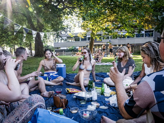 Sprak Rutte de jongeren wel terecht aan?