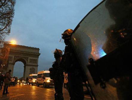 Frankrijk maakt zich op voor jaarwisseling met gele hesjes