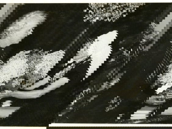 Karin Ekker dook in het kunstleven van haar overgrootmoeder en opent nu een tentoonstelling