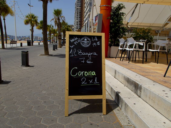 Oranje advies voor Spanje; vanaf morgen thuisquarantaine voor toeristen