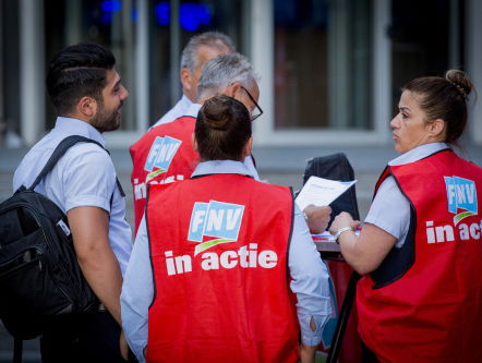 Stand.nl: Vakbonden in Nederland tonen te weinig ballen
