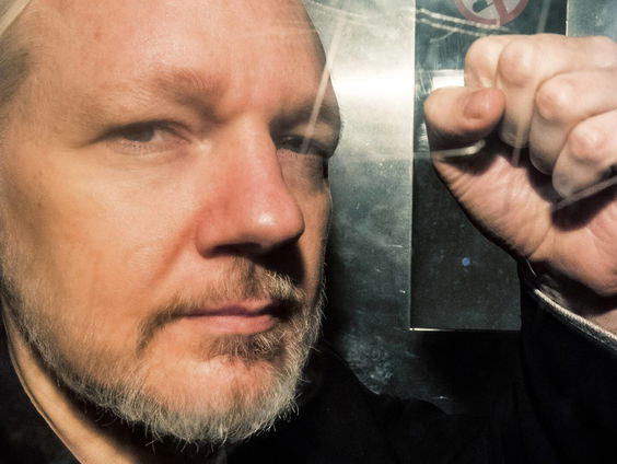 Wordt Assange vandaag uitgeleverd aan de VS?