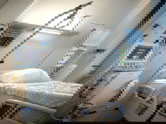 Wegens de grote drukte op de IC's worden patiënten nu thuis beademd, om zo plekken vrij te houden