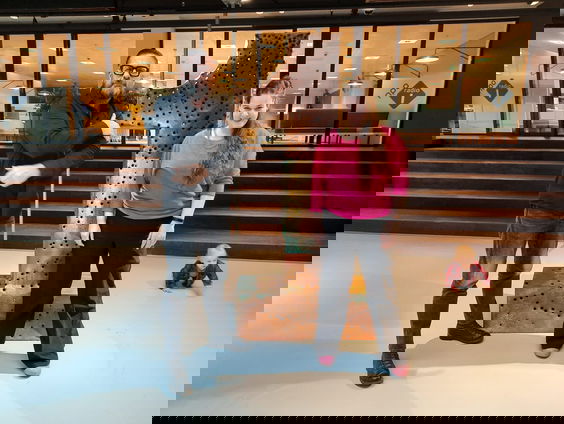 Cabaretier Katinka Polderman dook archief oude boeken in