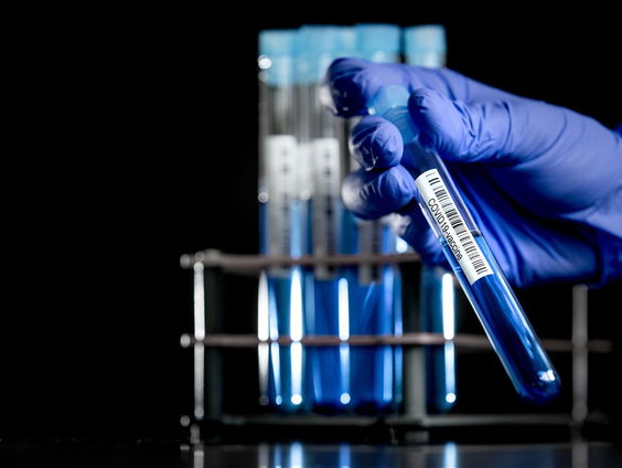 Osterhaus: als we zo doorgaan gaan we naar een nieuwe lockdown