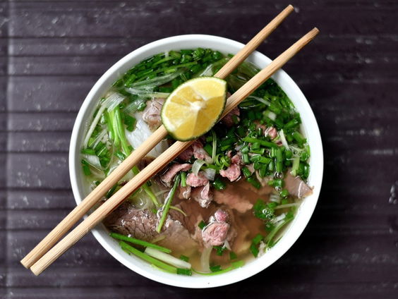 De Vietnamese pho van de Albert Heijn is 'iets heel anders' dan het origineel