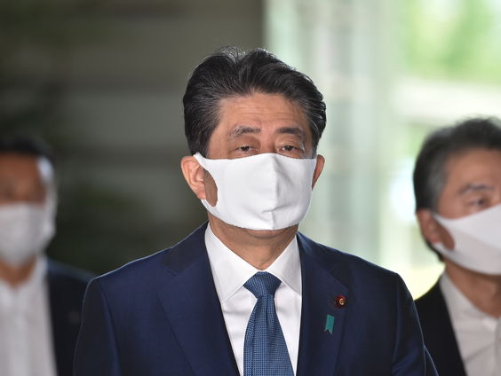 Japanse premier Abe stapt op