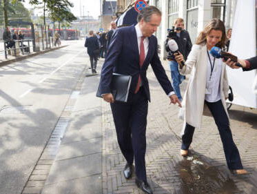 Formeren, daar gaan we weer!