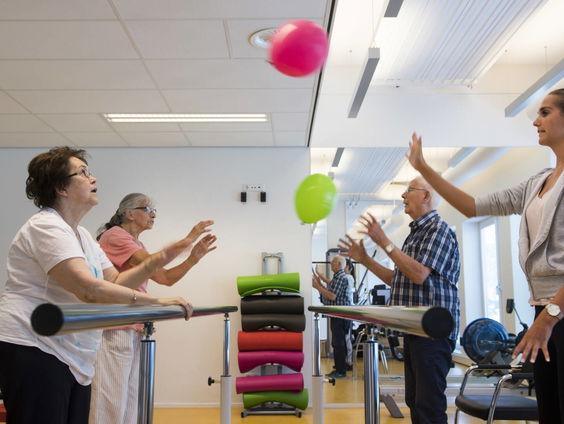 Herstelzorg ernstig zieke covid-19-patiënten voorlopig ruimer vergoed