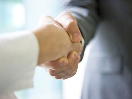 Suriname: korte lijntjes met politici