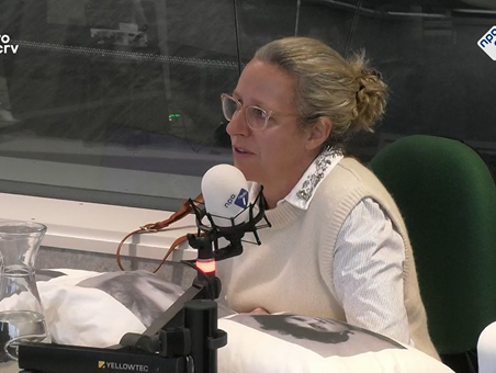 Aaf Brandt Corstius over haar zielige jeugd